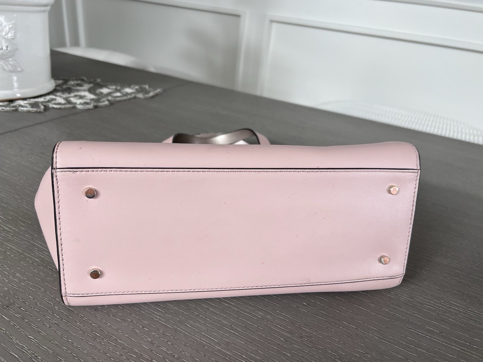 Kate Spade Scalloped Handbag in Blush Pink  thumbnail 7