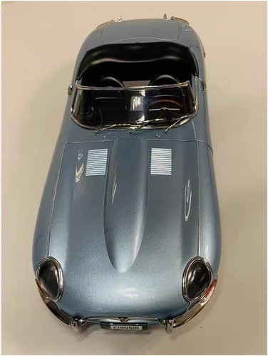 Norev escala 1/12 122722 - Jaguar E-Type Cabriolet 1962 - azul metálico - Imagen 9 de 12