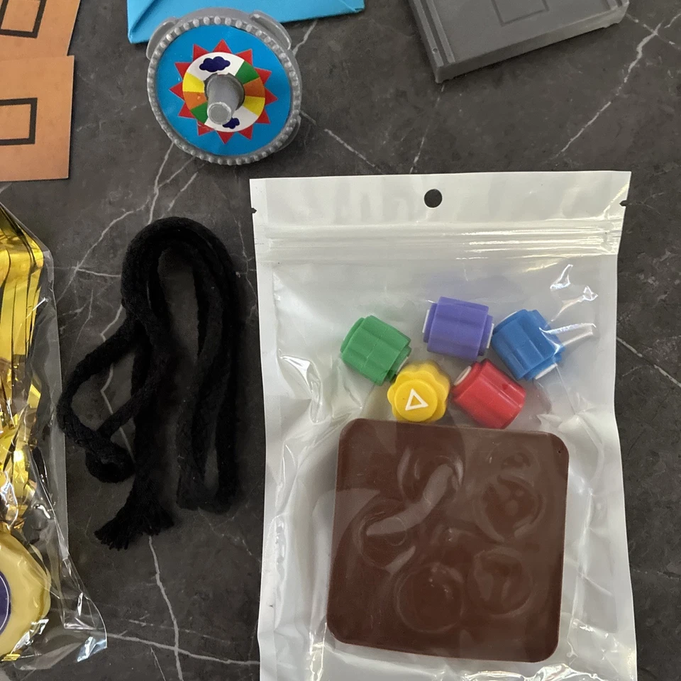 Squid Game - Five Game Set - Image 4 of 4