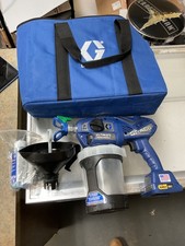 GRACO ULTIMATE TRIAX II AIRLESS HANDHELD SPRAYER Kit