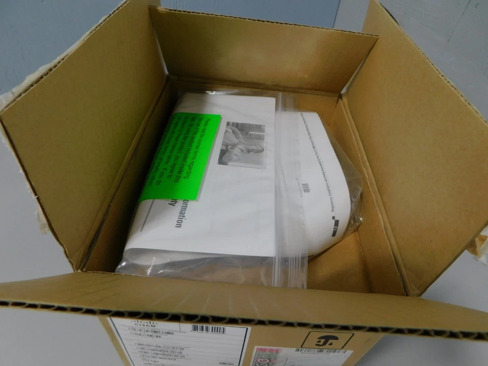 NOB CISCO IE-3000-8TC-E MANAGED IE SWITCH BASE MODULE 8 X 10/100/100BASE-TX - Image 4 of 4