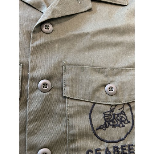 Camisa utilitaria US Navy Seabees 16,5x32 manga corta verde oliva abotonada - Imagen 7 de 7
