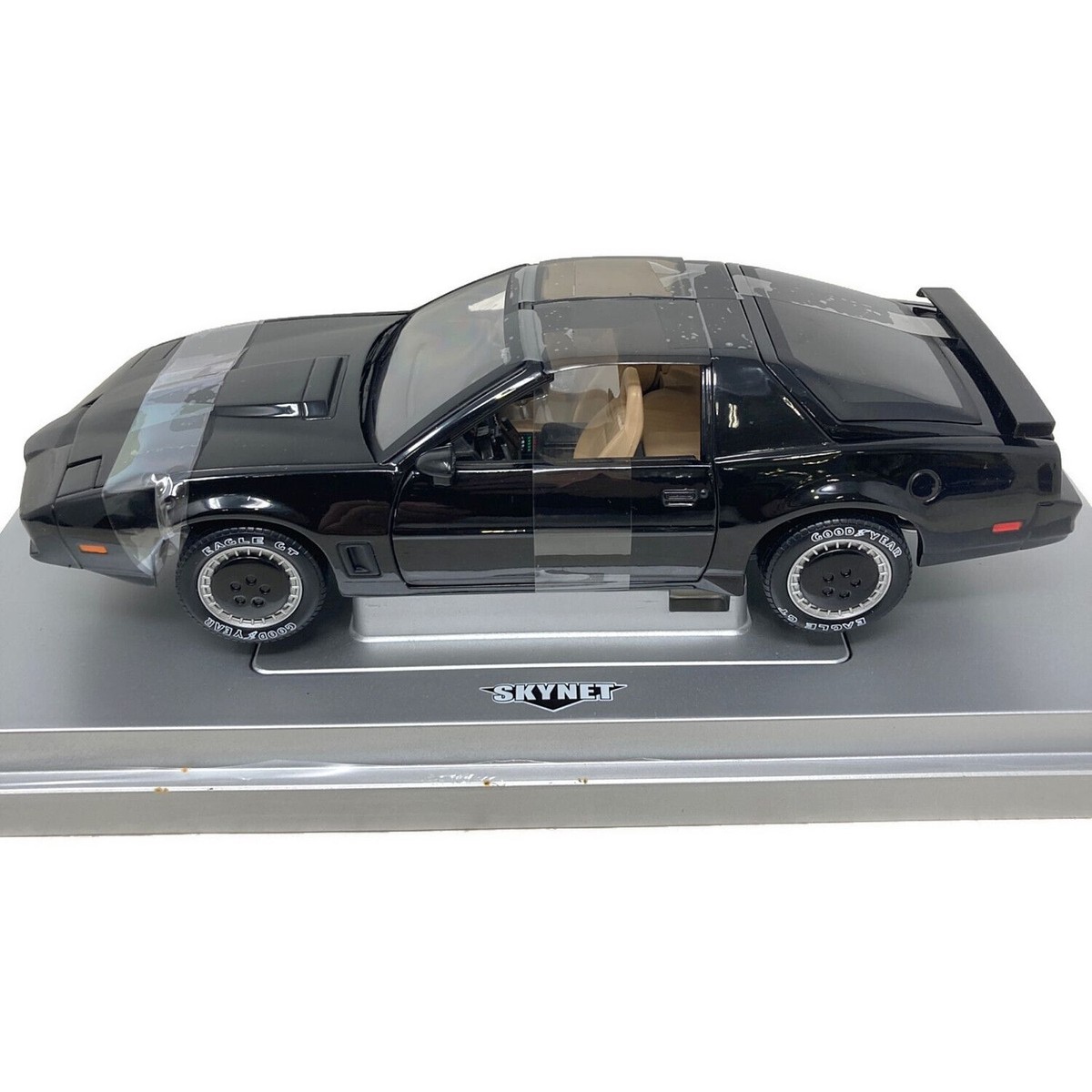気まぐれ値下げ中!KNIGHT RIDER KITT&KARR 1/18 Aoshima 1/18 KNIGHT RIDER K.I.T.T Diecast w/Voice Gimmick