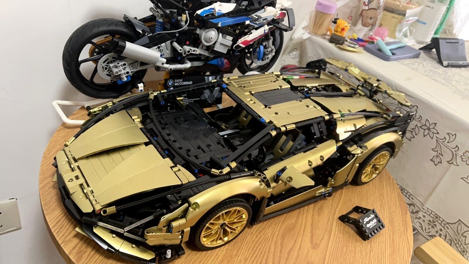 Picture 3 of 4