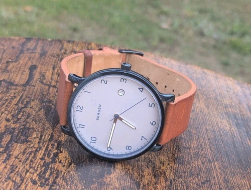 Skagen SKW6325 Hagen Watch w/ Leather Strap and New Battery