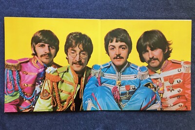 Beatles Sgt Pepper's Lonely Hearts Club Band 1967 LP Mono Capitol