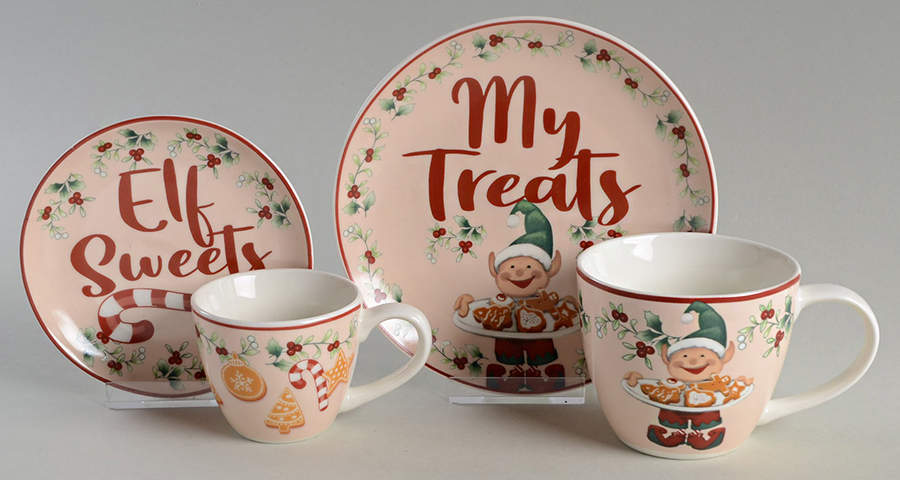 Pfaltzgraff Winterberry Elf and Me Treat Set Holiday Serving Dish