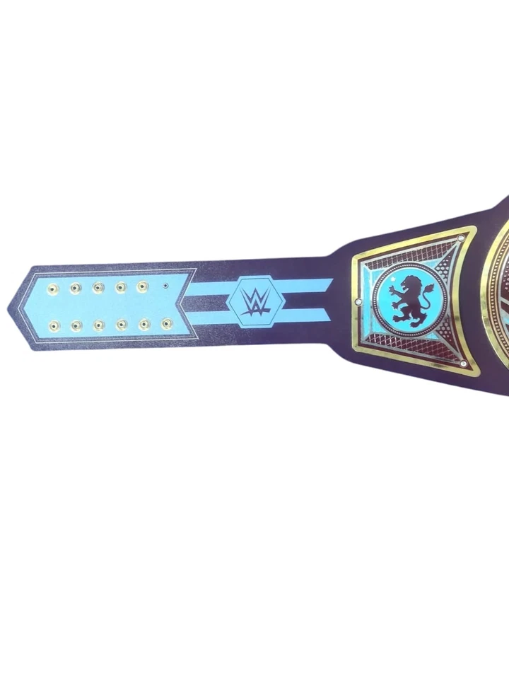 Nuevo cinturón réplica WWE X Aston Villa Legacy Championship Foto 2 de 3