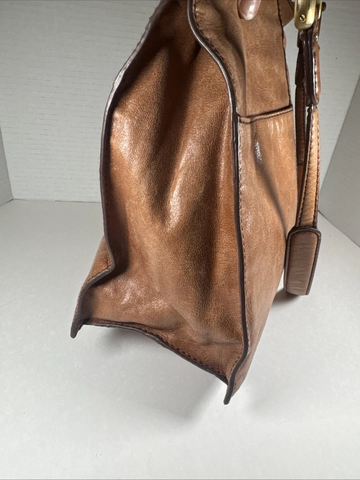 Vintage Brown Leather Hobo Fair Isle Shoulder Bag with Brass Hardware - Image 3 of 4