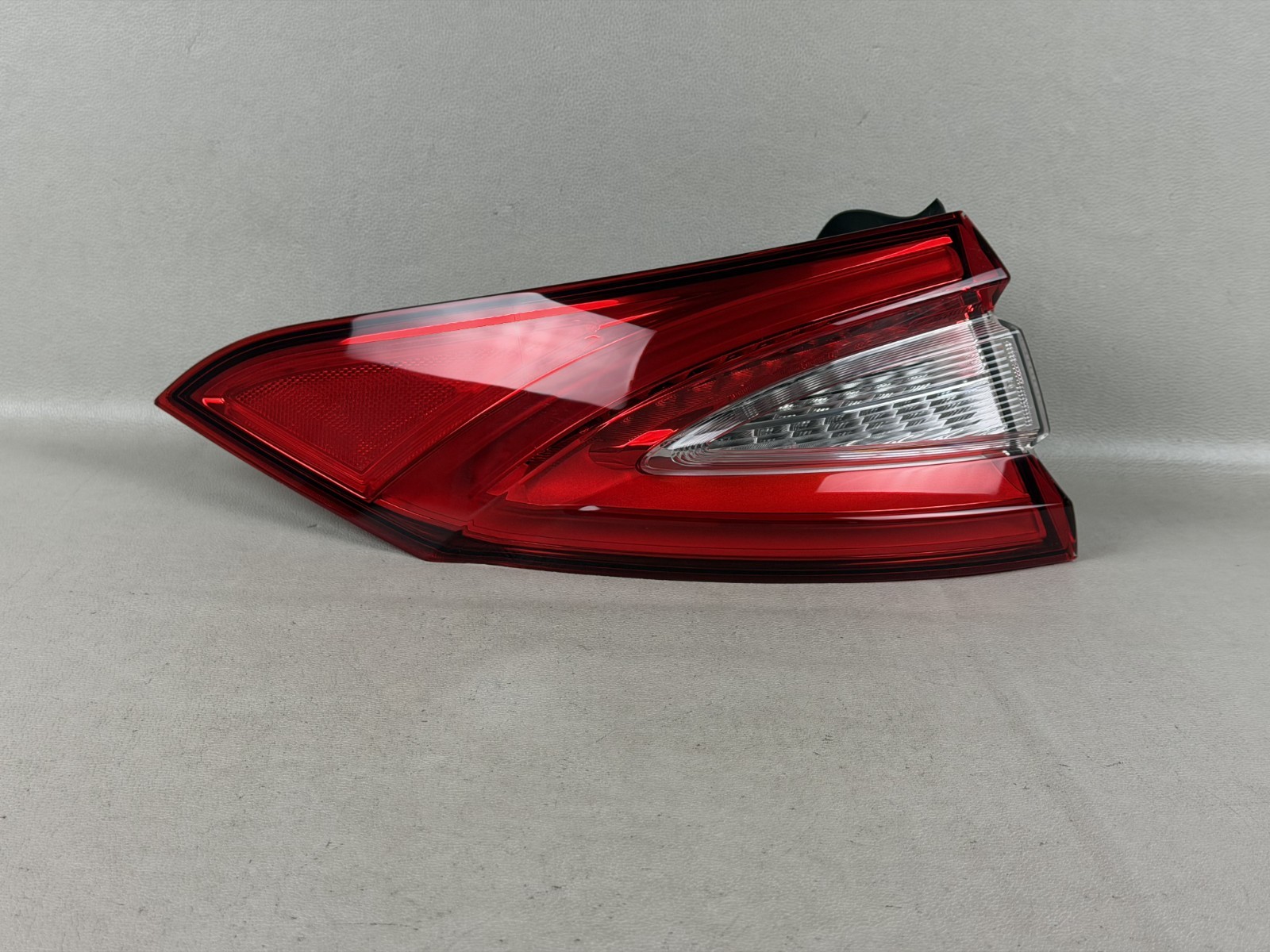 Maserati Levante 2017-2020 Left Outer Tail light