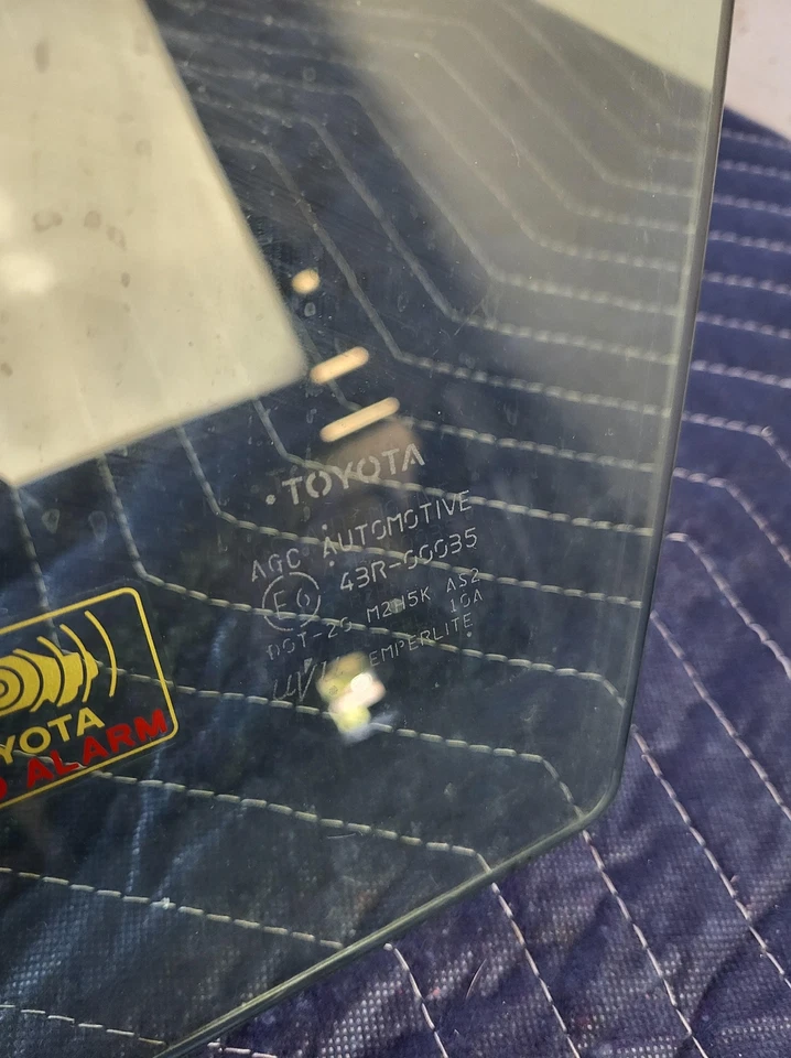 Toyota Venza 2021 puerta delantera izquierda conductor ventana cristal 2022 usado OEM Foto 3 de 4