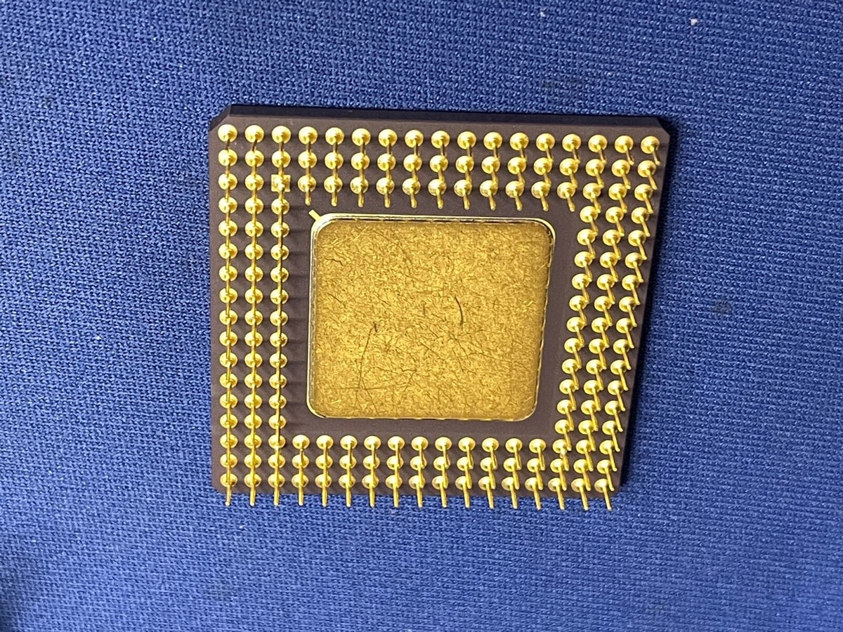 i960 Intel CPU A80960HT75 L9377A73B GOLD Ceramic PGA New