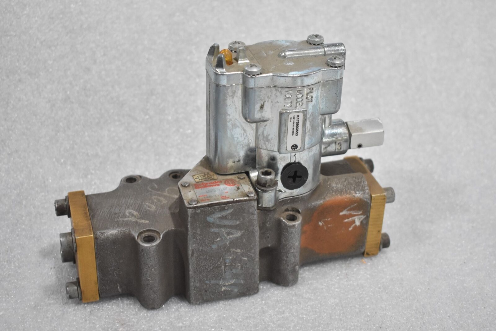 PARKER SCHRADER L6753910253 SOLENOID VALVE W/ K175903553 PLUG-IN PILOT VALVE