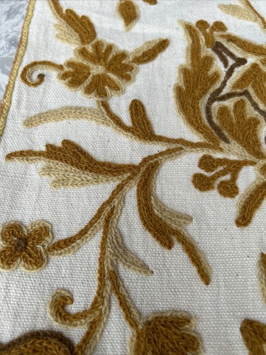 Vintage Raised Hand Embroidered Sham Pillow Case BIRD Floral 16x16 - Picture 3 of 13