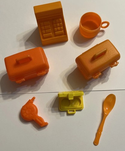Barbie Doll Mattel Vintage Makeup Bags Compact Original Blow Dryer Accessories