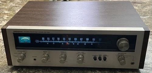 Vintage Pioneer SX-424 Stereo Receiver