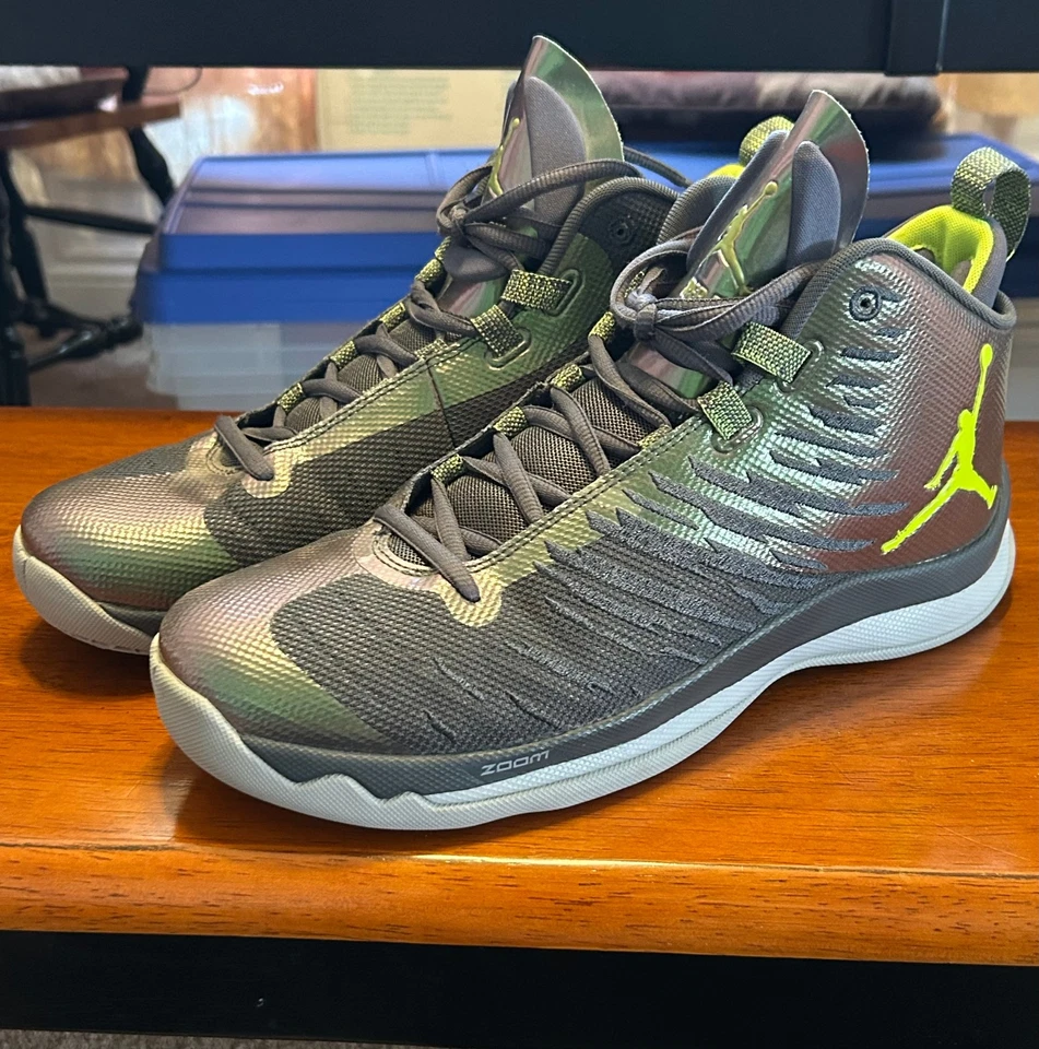 Talla 10.5 - Jordan Super.Fly 5 Gris Foto 3 de 4