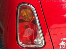MINI COOPER R50 / R52 / R53 REAR N/S LEFT TAIL LIGHT / BRAKE LAMP 2001 - 2005