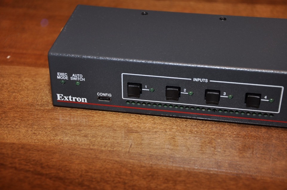 Extron SW4 USB Pro Series USB-C & USB3 10G 4 Input/Host Switcher 60 ...