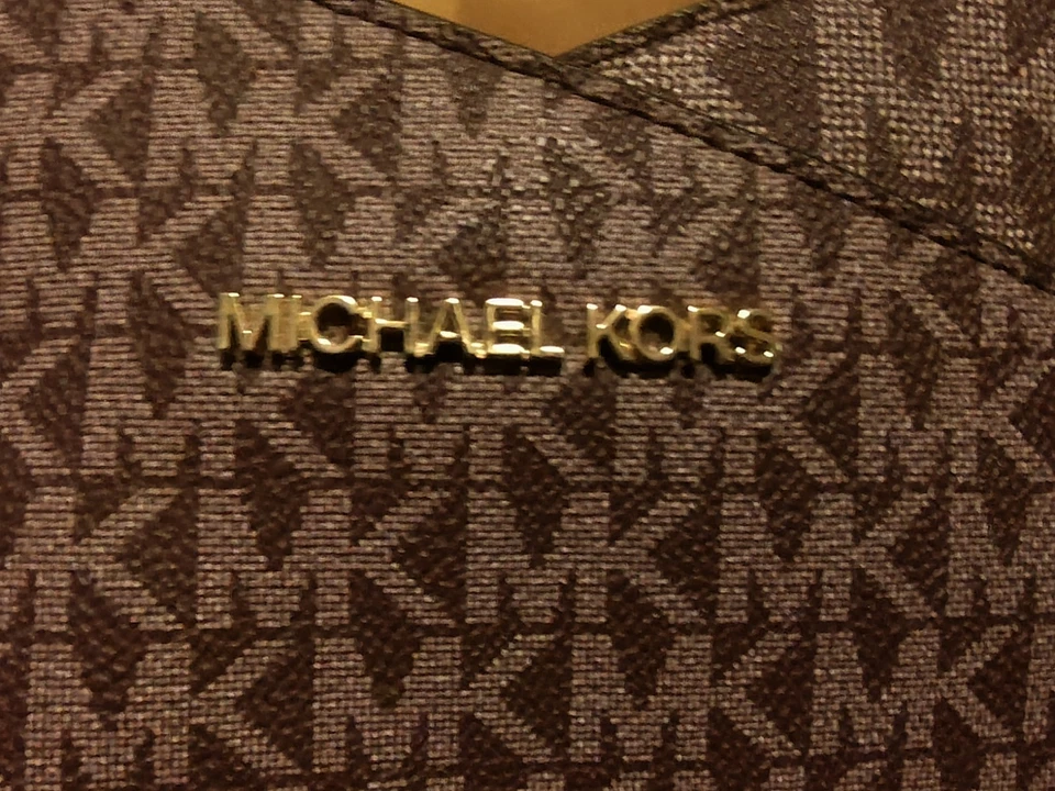 Bolso de hombro grande marrón con logotipo de viaje Michael Kors Jet Set cadena dorada Foto 3 de 4