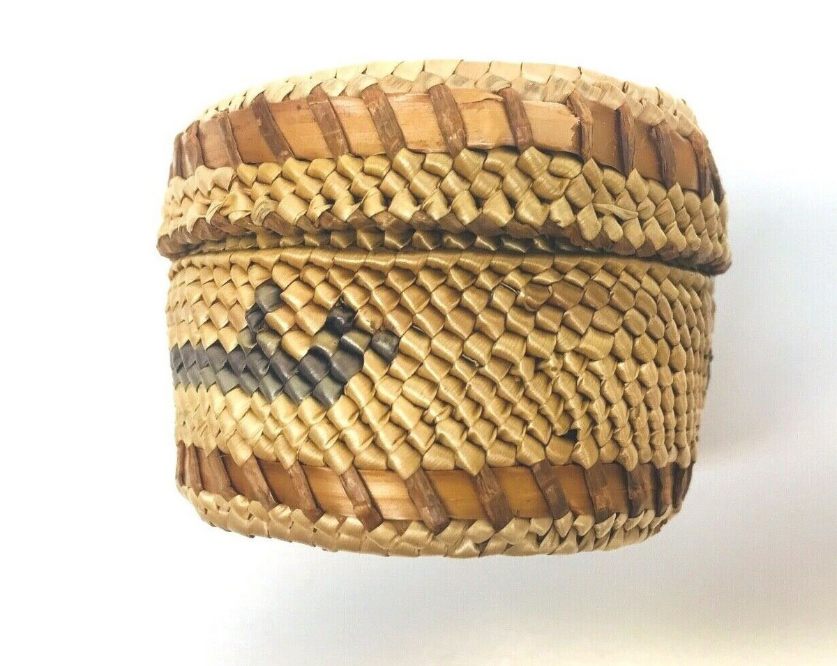 Makah Polychrome Cedar & Grass Miniature Lidded Basket Makah Polychrome Cedar & Grass Miniature Lidded Basket