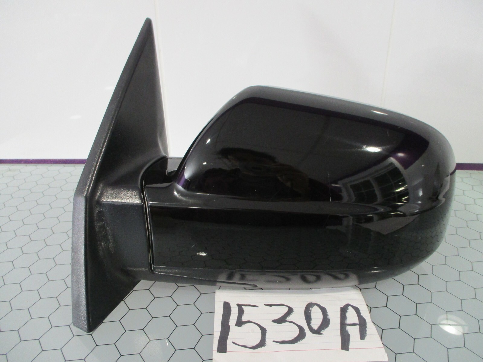 05 06 07 08 09 Hyundai Tucson DRIVER side Mirror Used Power #1530-A 