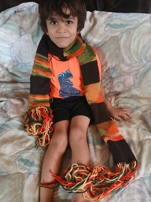 Pre-owned Scarf Little Kid Not Included 