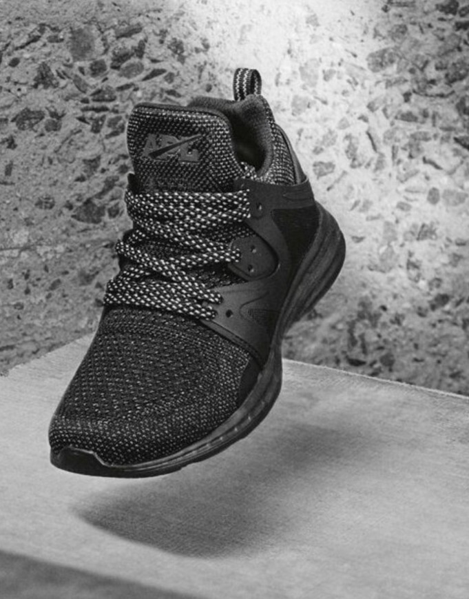 APL Ascend running shoe training black reflective mens size women's  lulu