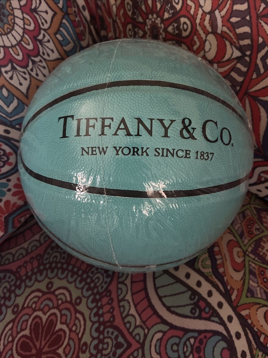 TIFFANY & CO. BASKETBALL RARE 100% AUTHENTIC UNOPENED TIFFANY & CO. BASKETBALL RARE 100% AUTHENTIC UNOPENED