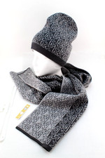 NWT MICHAEL KORS Charcoal/Gray Split MK Logo 2 Piece Hat  Scarf Set MSRP 88