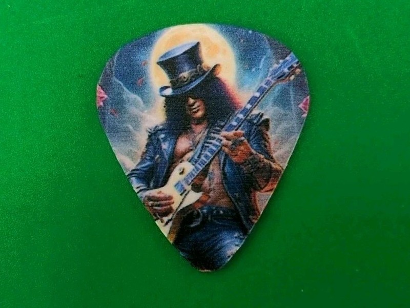GUNS N ROSES Slash AUTHENTIC TOUR GUITAR PICK New Rare Blue Moon Hat 2 Sided