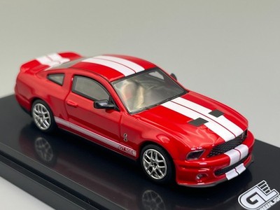 Shelby GT500 Ford Mustang GT Red and White GreenLight-Motor Helix 1/64 scale