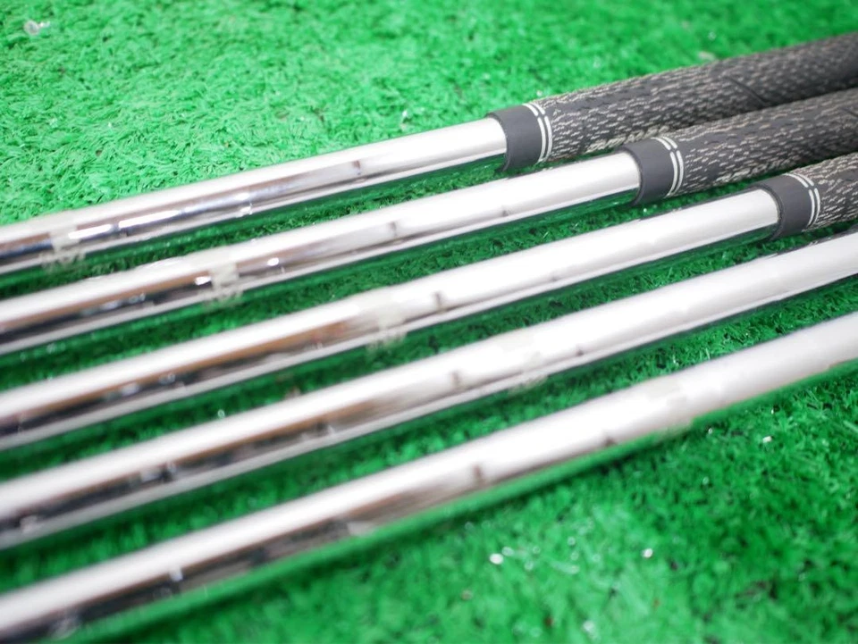Cleveland CG4 Iron Set 6pcs 5-9, PW NS PRO 950GH Flex S - Image 3 of 4