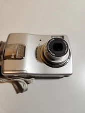 Pentax Optio M20 7.0MP 3x Zoom Digital Camera Digicam Silver Test Works!