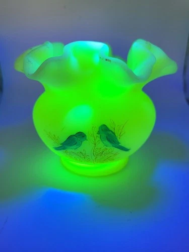 Signed Hand Painted By Curry Fenton Custard Bluebird Ruffle Uranium Glow