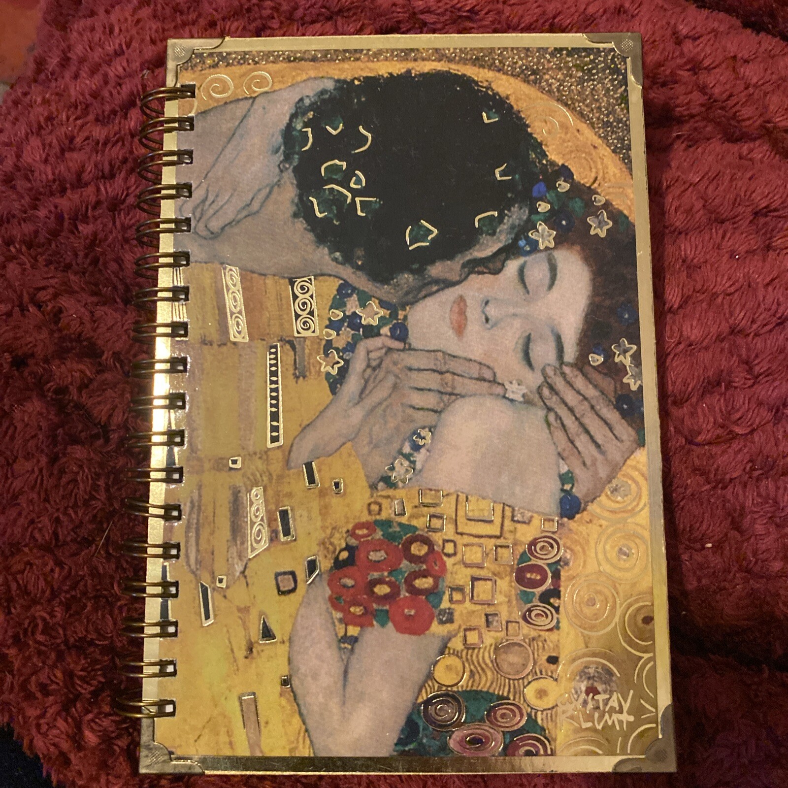 Gustav Klimt: The Kiss (Foiled Pocket Journal) Lined Paper. Hardback.