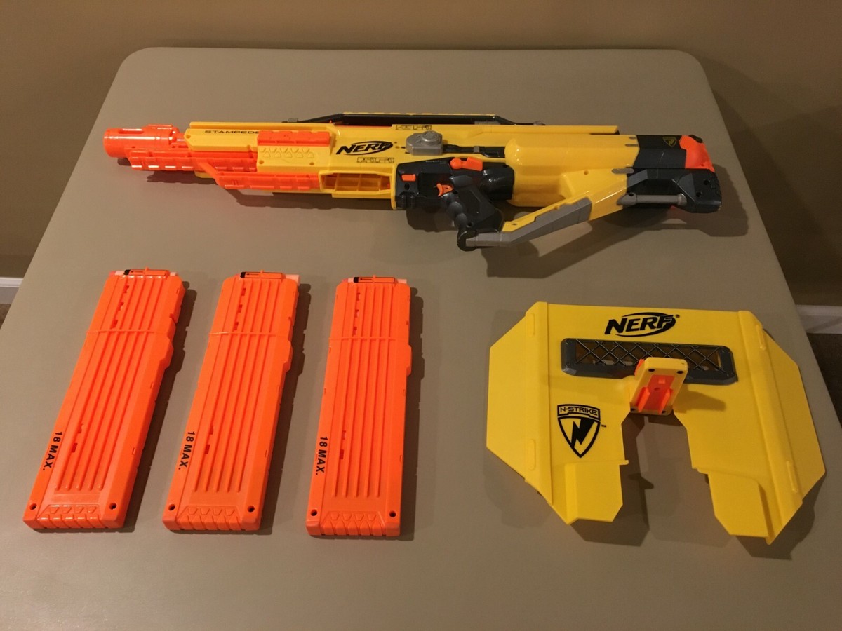 Nerf N-Strike Stampede ECS Automatic Blaster with accessories