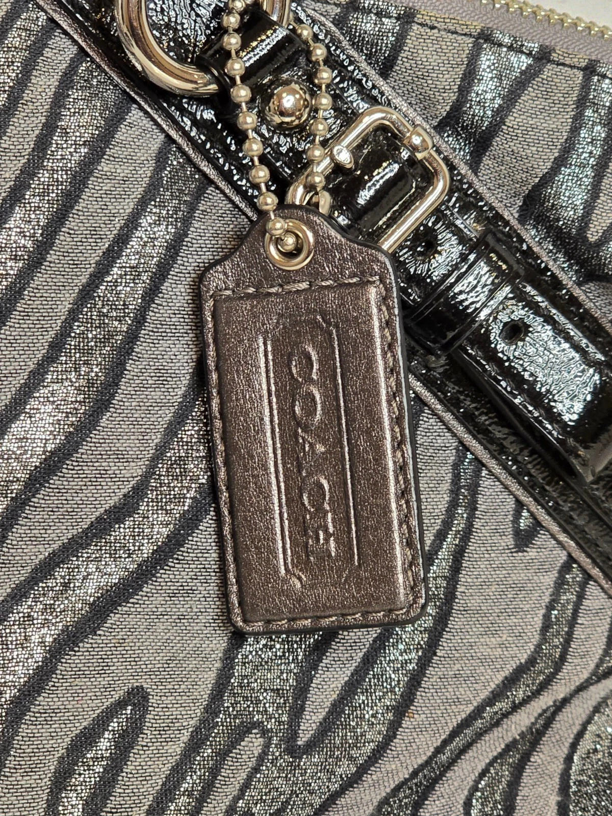 Borsa a tracolla Coach Madison Sophia Lurex Zebra Jacquard Gallery 15925 usata in ottime condizioni