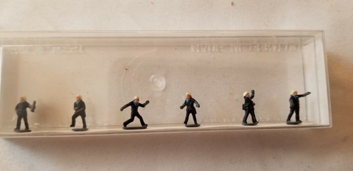 6 figuras del Departamento de Bomberos alemán escala N Merten # N 2508 | Condition: New