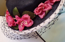 VINTAGE WOMENS STRAW BOATER HAT 1940s 1950s Navy, Pink Millinery Flowers, Veil.