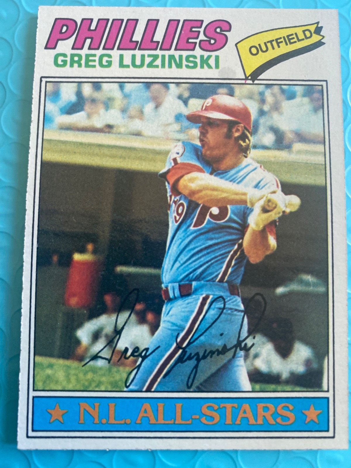 1977 Topps Baseball #30 Greg Luzinski NM/MT