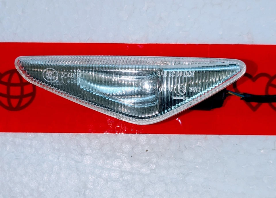 For 2007-14 X3 X5 X6 BMW Right Repeater Side Marker Turn Signal 7267978 - Image 2 of 4