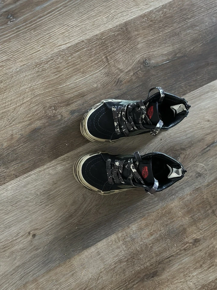 Zapatilla deportiva Converse Juniors Chuck Taylor All Star camuflada niños talla 10,5 negra/camuflaje Foto 3 de 4