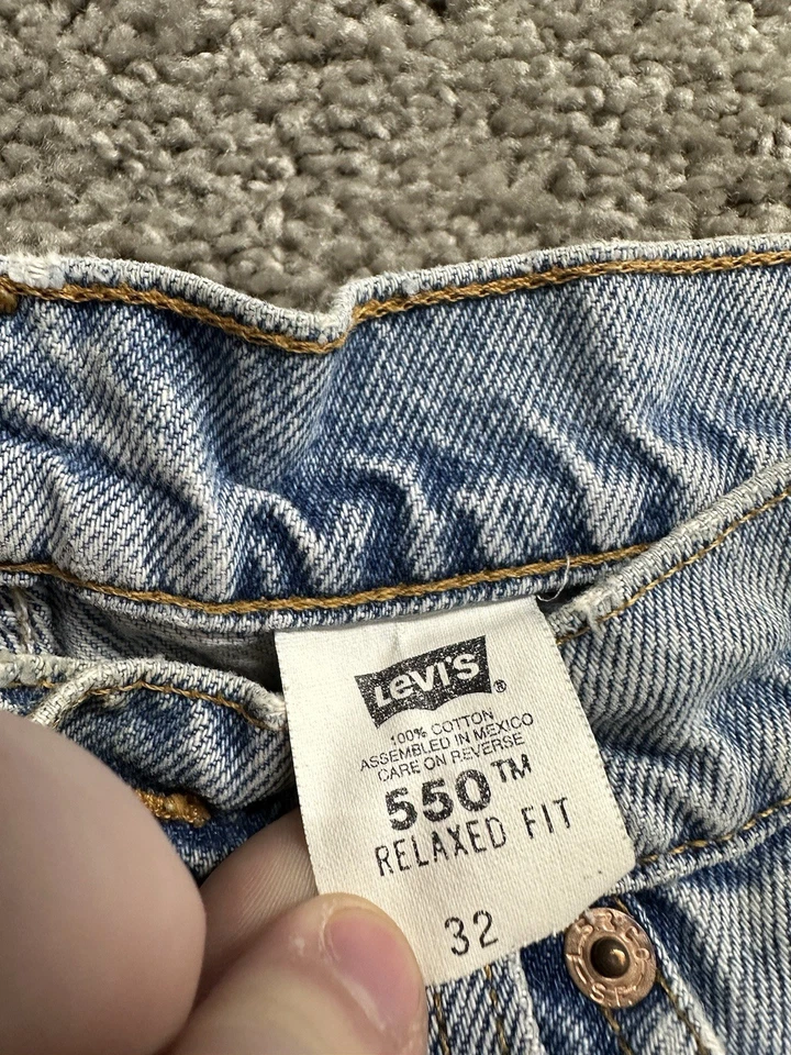 Pantalones Cortos Levis 550 De Colección Años 90 Para Hombre 32 Naranja Pestaña Azul Lavado Claro Denim Relajado Foto 4 de 4