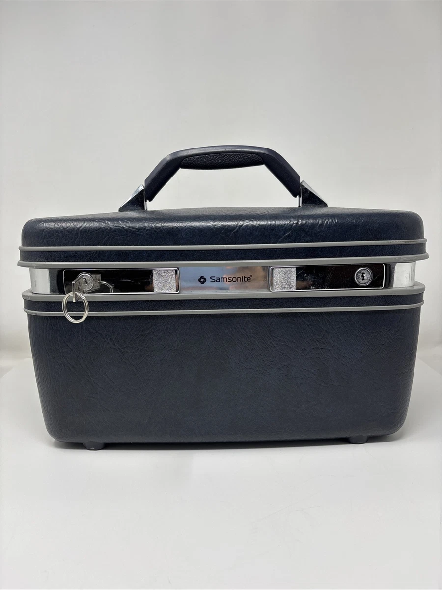 Plastic 1980s Vintage Luggage & Vintage Travel Accessories for