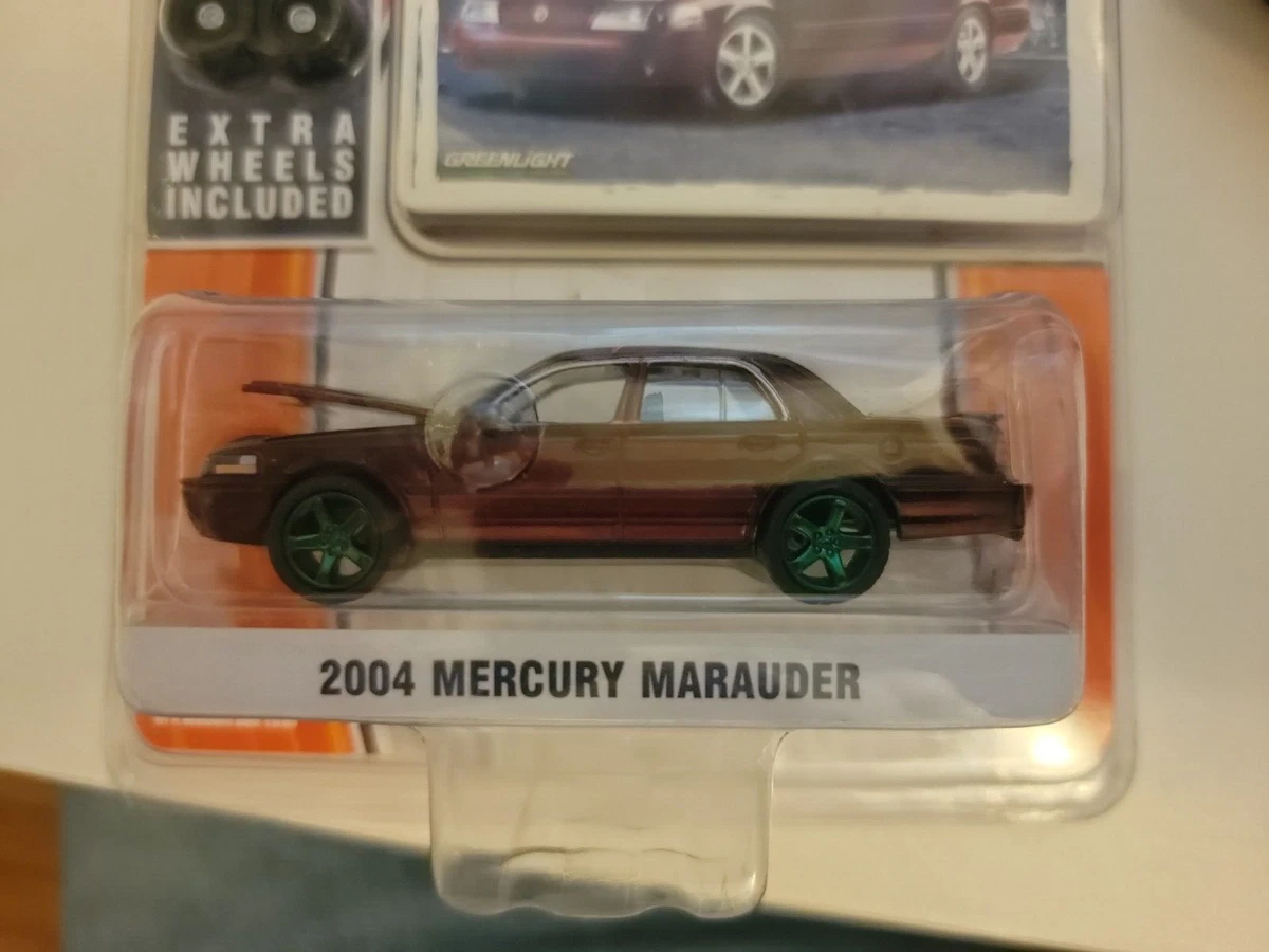 GREENLIGHT GL MUSCLE 2004 MERCURY MARAUDER RED 1:64 green machine chase