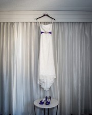 David’s Bridal Strapless Wedding Dress With Matching Vail