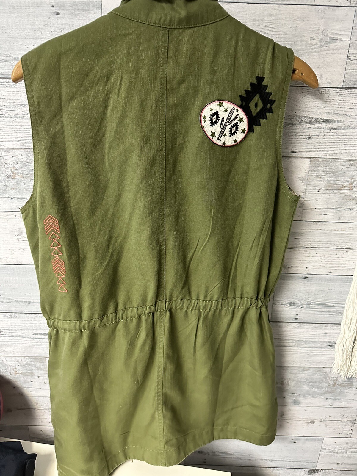 Ariat Women’s Patsy Vest Size Medium - image 3