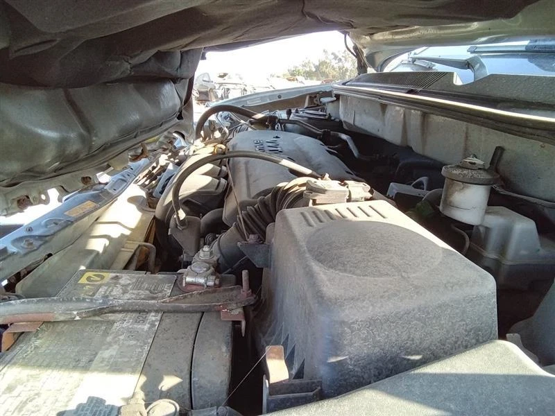 Conjunto de filtro de aire usado se adapta a: Toyota Matrix 2004 de 1/02 grado A Foto 2 de 4