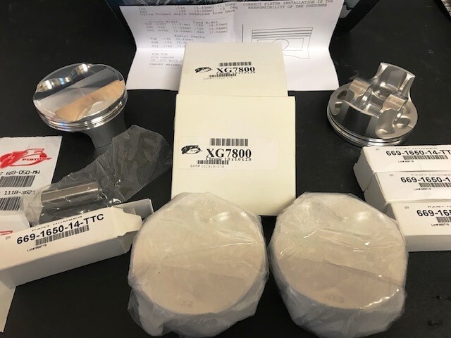 ＳＯＬＤ ＯＵＴ! JE PISTON 222112 FORGED 1051cc 13.5:1 PISTON KIT ZX10R ZX10-R